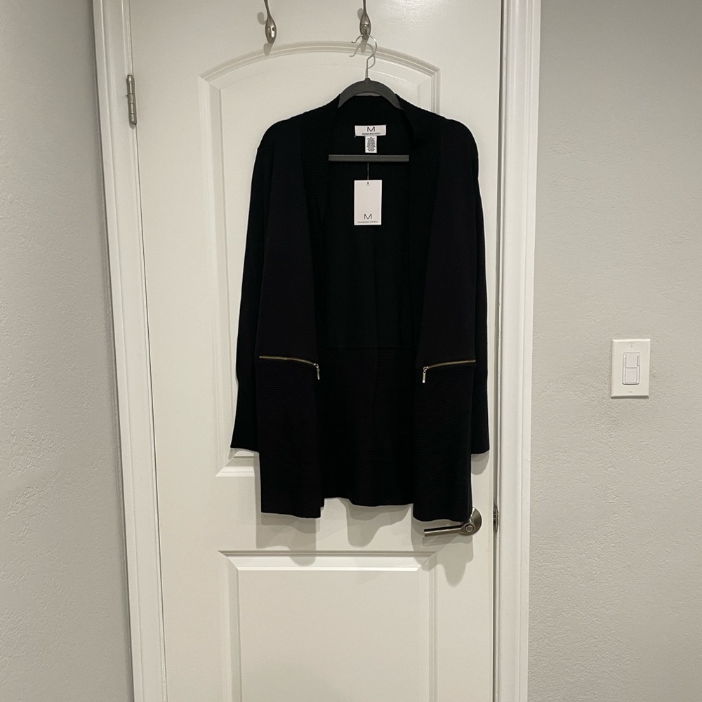 NWT Women’s Magaschoni Black Open Front Sweater. Size Medium